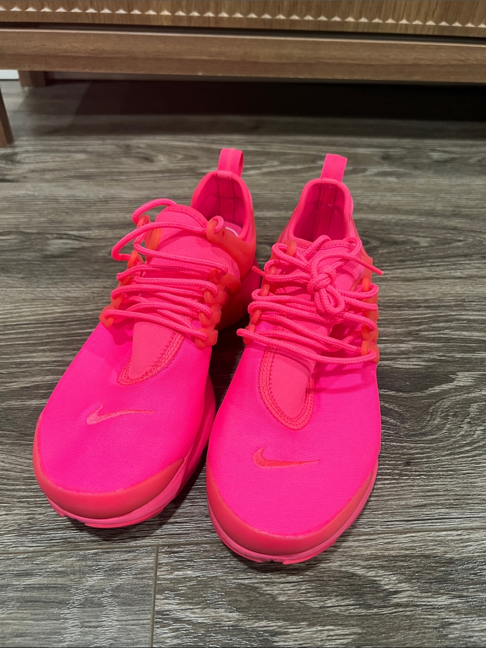 Nike Women Pink Sneakers sz 7
